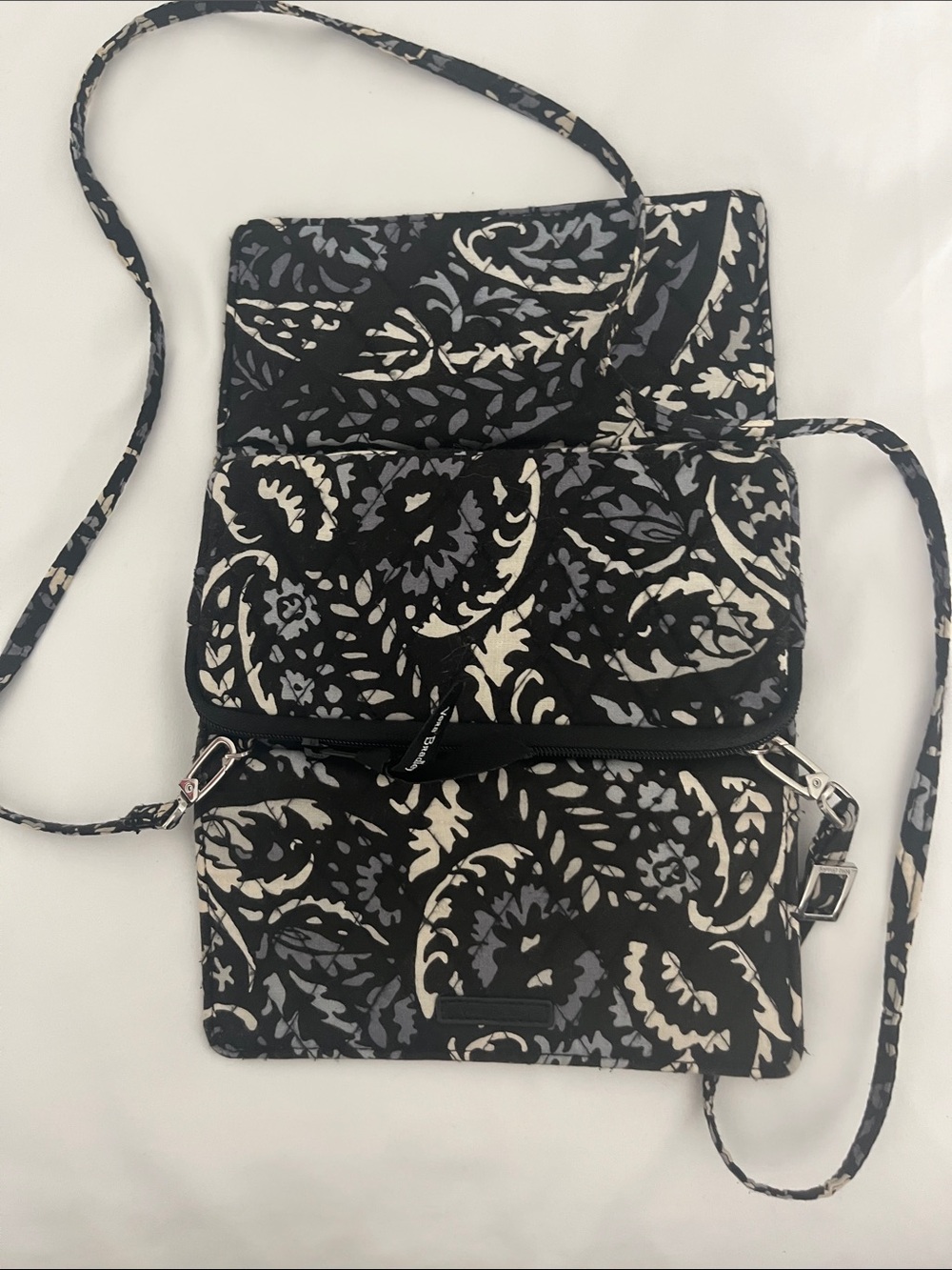 Vera Bradley Black, Blue & Cream Quilted Paisley Crossbody Wallet - Picture 8 of 12